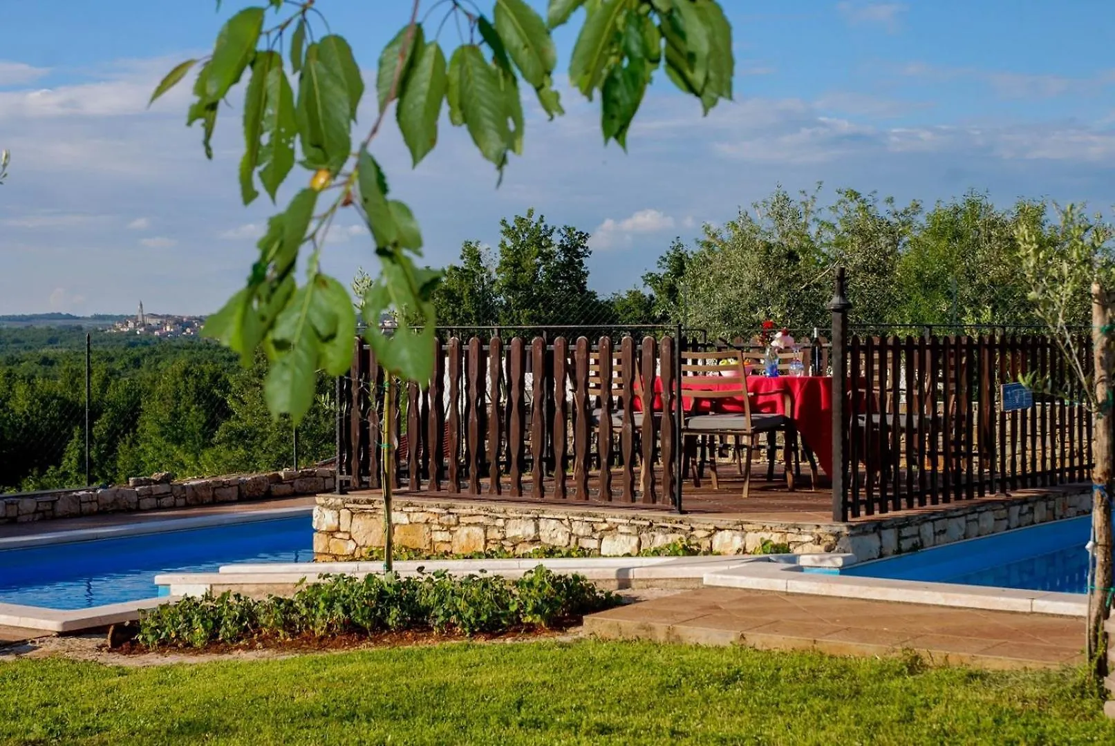 Višnjan Apartments Bacva With Pool 0*,